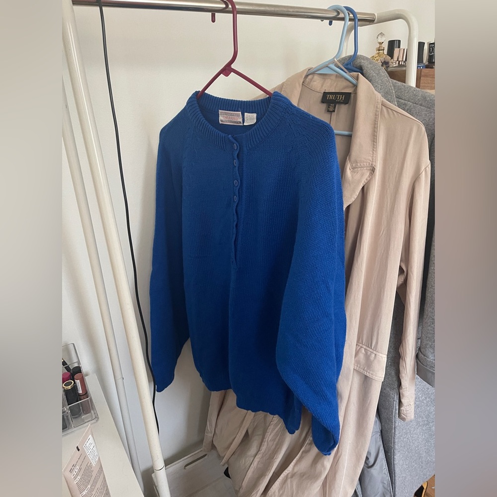 Vintage royal blue sweater